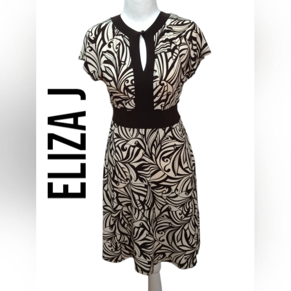 Eliza J Mini Dress size Petite 2 EUC
